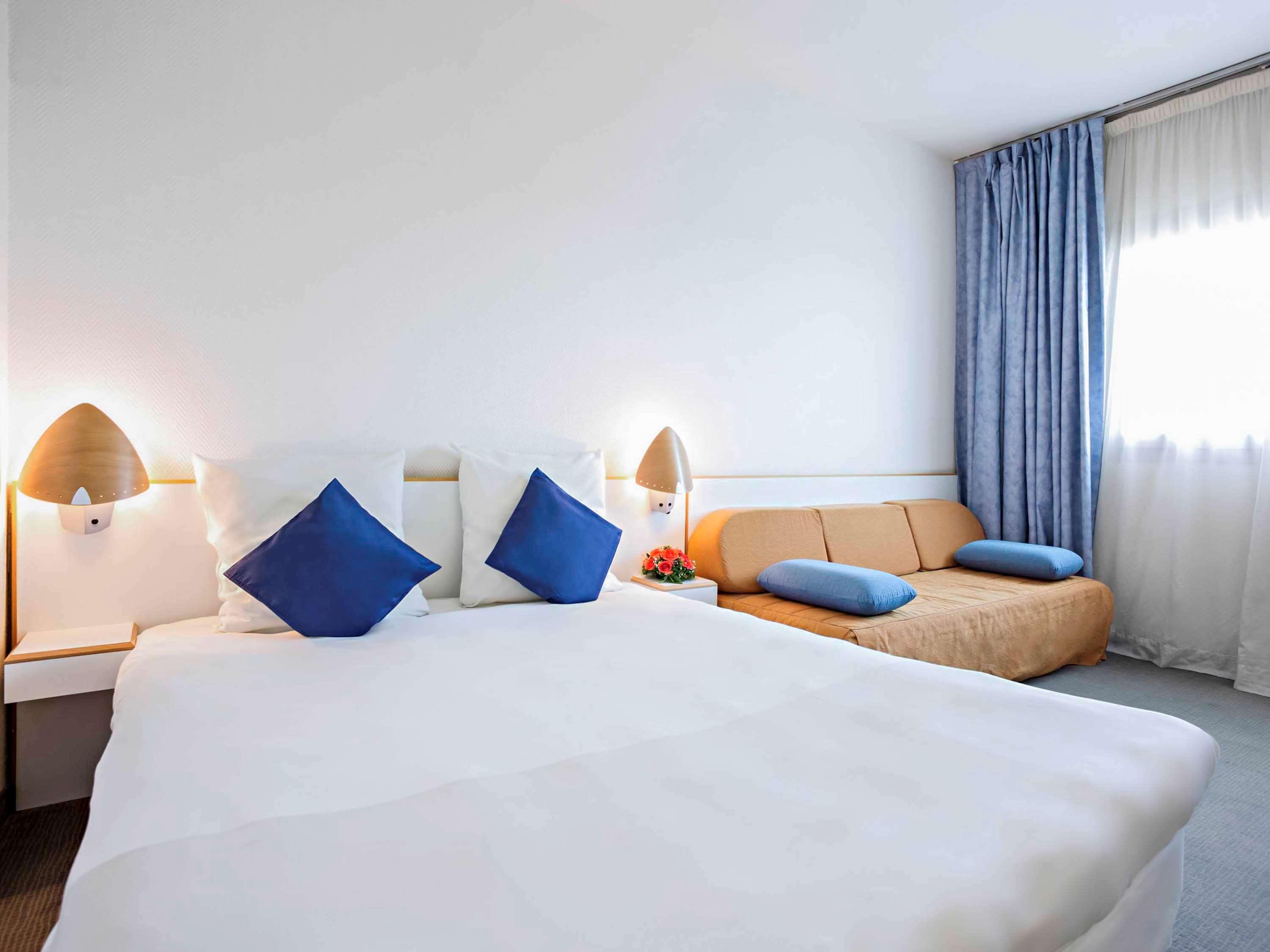 Novotel Caserta Sud Buitenkant foto