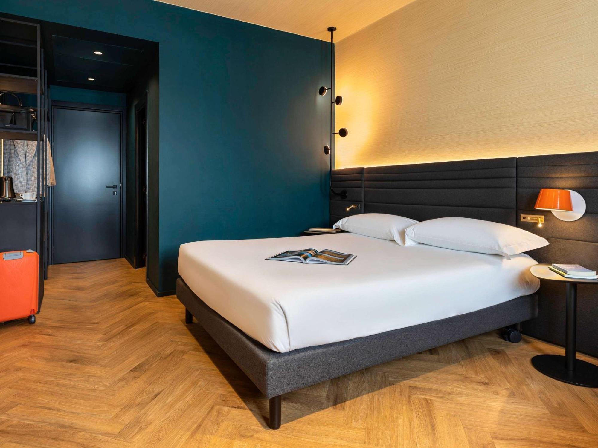 Novotel Caserta Sud Buitenkant foto