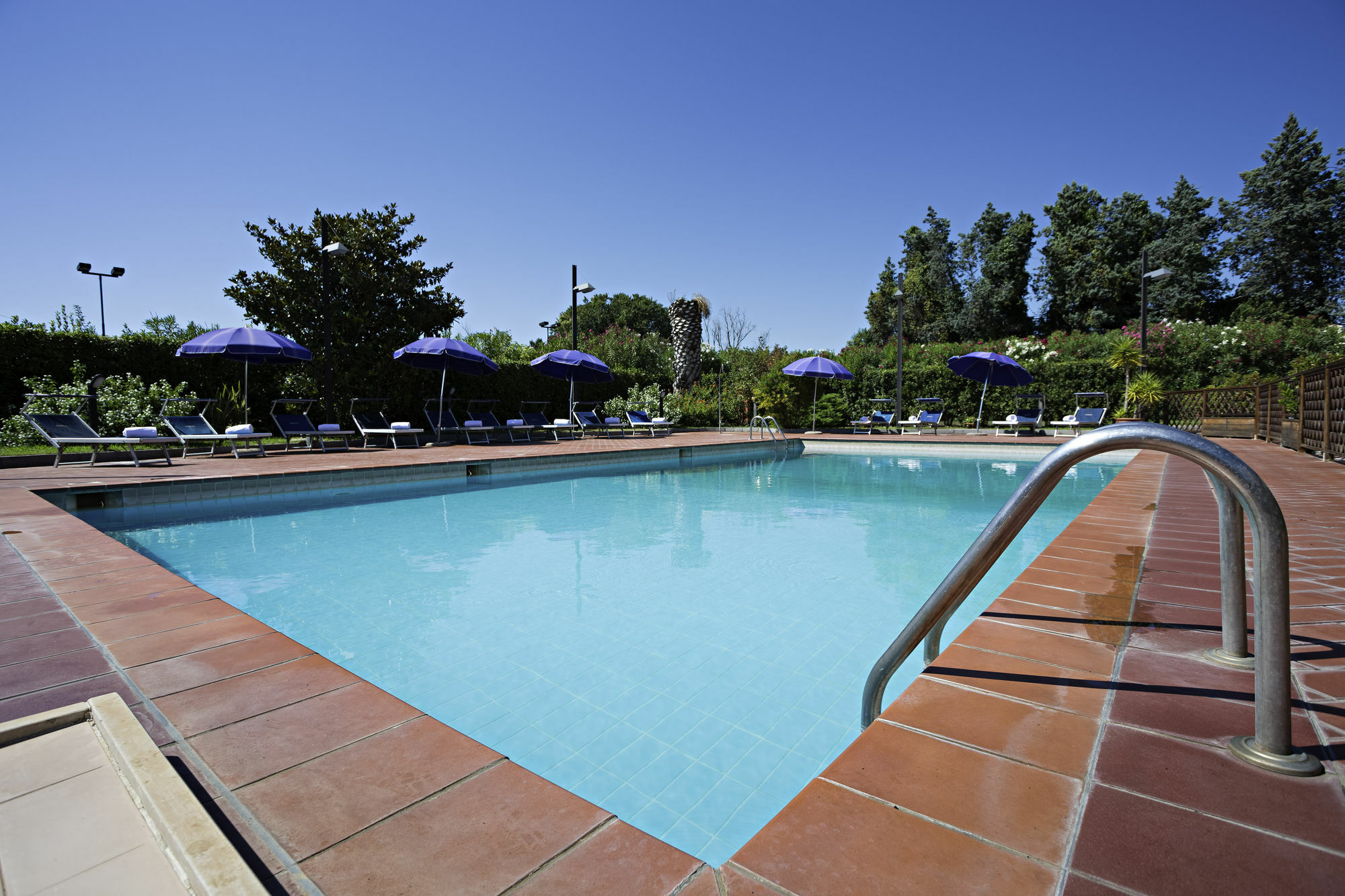 Novotel Caserta Sud Buitenkant foto